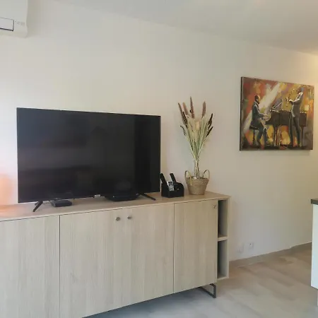 Apartment Terrasse Vue Mer, Proche Croisette Et Suquet, Climatise, Parking *
